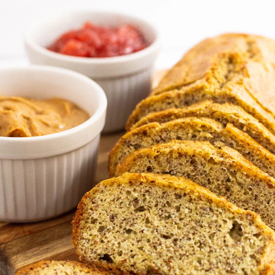 Pan De Colágeno Keto con tus toppings favoritos