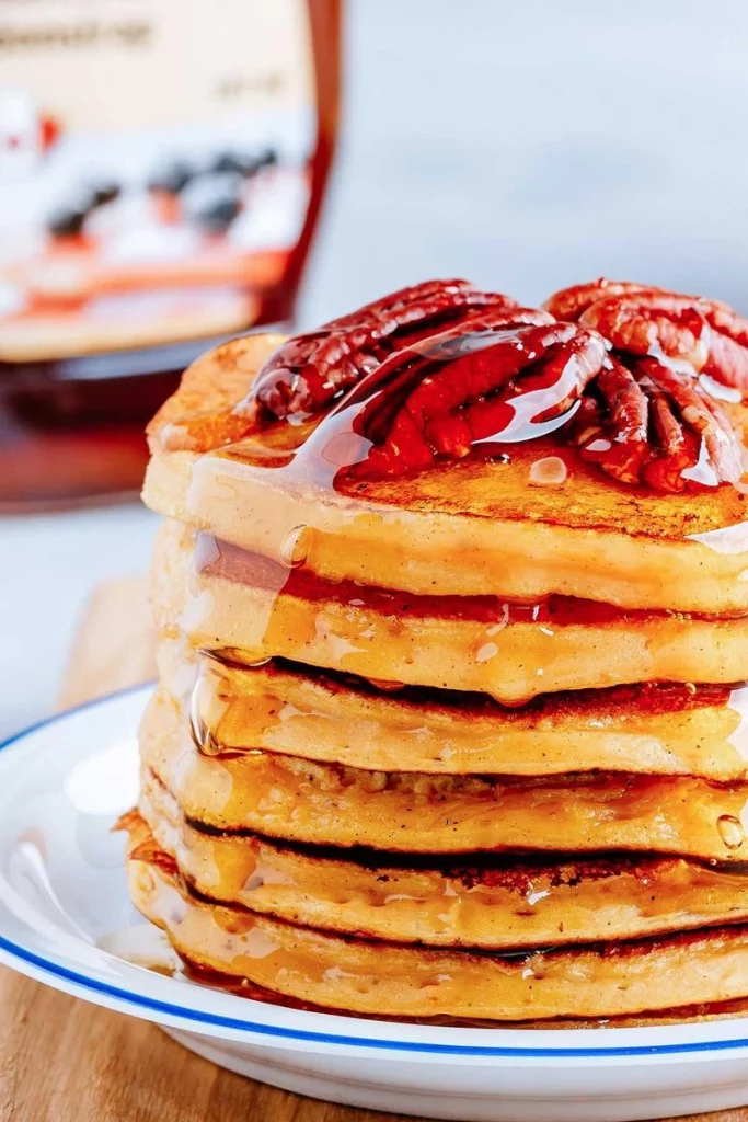 Pancakes maison avec ricotta et noix de pécan