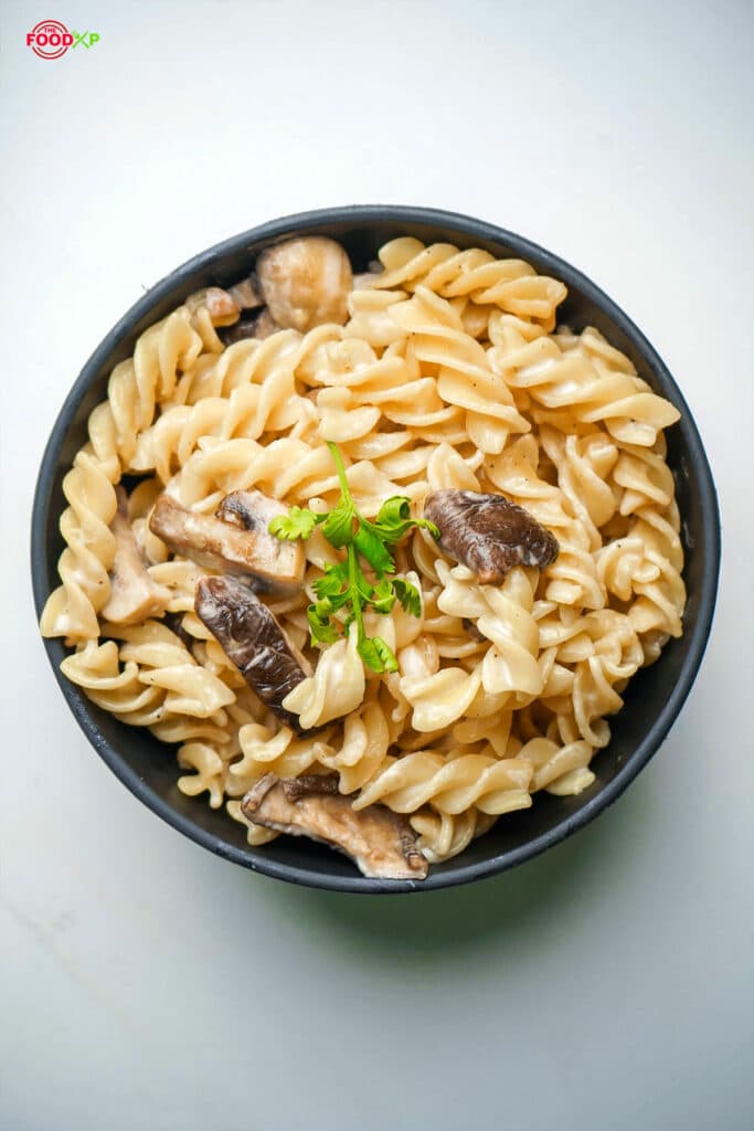 Rich Jamie Oliver Fungus Pasta Recipe - feastfulcuisine.com
